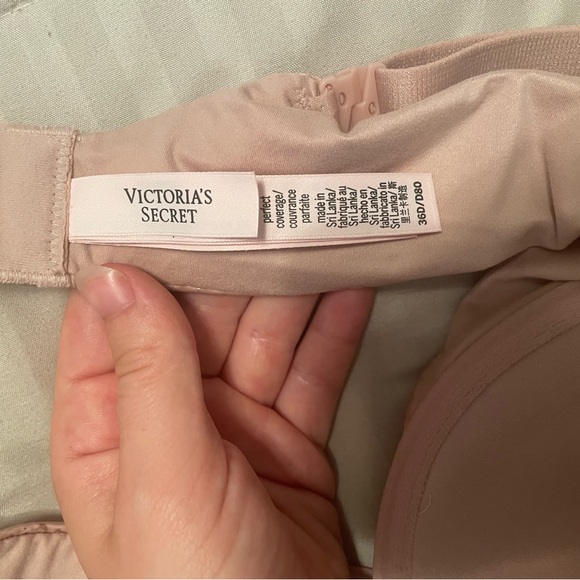 Victoria's Secret Pink Perfect Coverage Bra - Picture 3 of 7